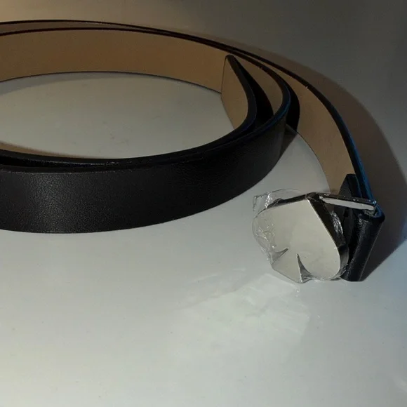 Kate Spade Black Leather Belt with Silver Spade Buckle - Picture 4 of 9